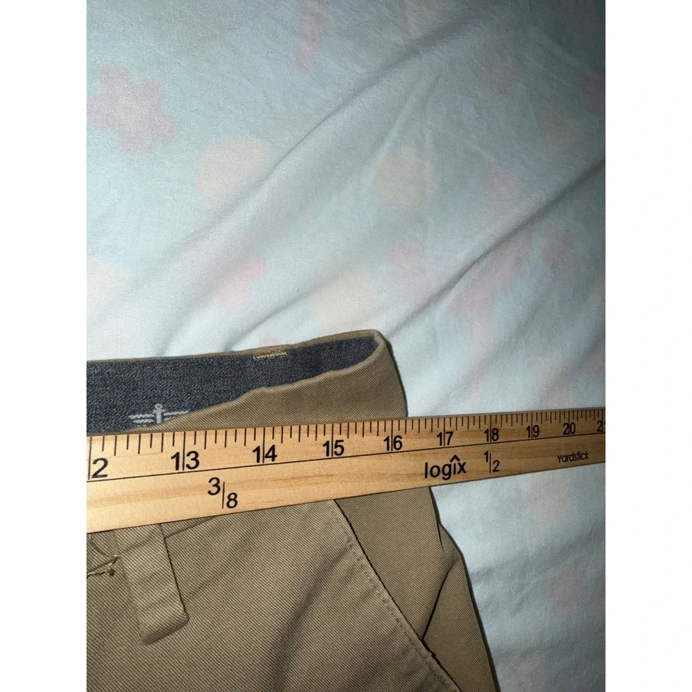 Dockers Classic Fit Khaki Chino Pants Mens 32x29 Tan Brown Cotton Twill 39983-0